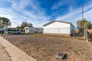 1000 W Garnette St, Tucson, AZ 85705 - Photo 4