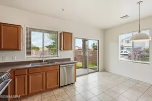 584 N Highlands Grove Ln, Sahuarita, AZ 85629 - Photo 10