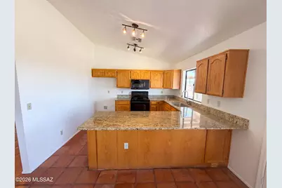 9625 N Broadmede Street, Tucson, AZ 85742 - Photo 2