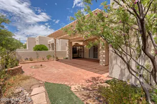 651 W Camino del Bondadoso, Green Valley, AZ 85614 - Photo 6
