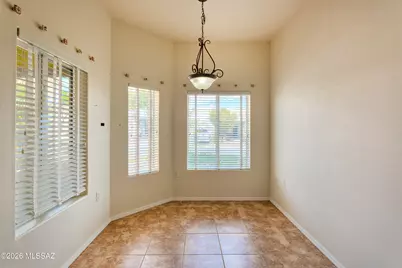 651 W Camino Del Bondadoso, Green Valley, AZ 85614 - Photo 12