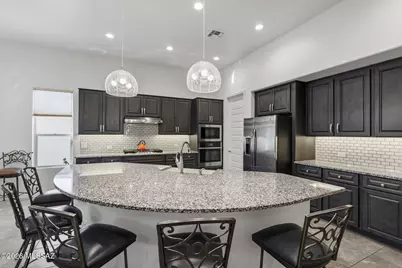 2324 E Dream Catcher Drive, Green Valley, AZ 85614 - Photo 4