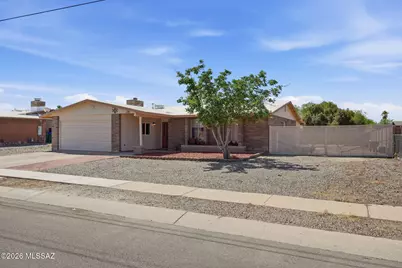 3749 W Horizon Hills Drive, Tucson, AZ 85741 - Photo 4