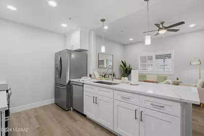 2020 E River Road #101, Tucson, AZ 85718 - Photo 4