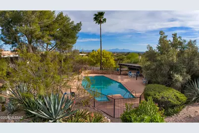 6250 N Campbell Avenue, Tucson, AZ 85718 - Photo 6