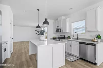 12490 W Picture Rocks Road, Tucson, AZ 85743 - Photo 2