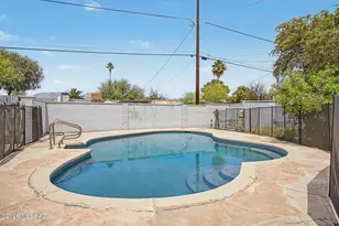 6219 E Rosewood St, Tucson, AZ 85711 - Photo 16