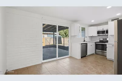 1846 W Caravelle Road, Tucson, AZ 85713 - Photo 2