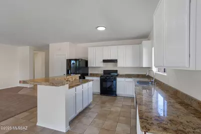 3347 S Desert Scroll Place, Tucson, AZ 85735 - Photo 4