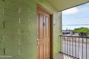 921 N Euclid Ave, Tucson, AZ 85719 - Photo 2