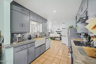 1172 E Allen Rd, Tucson, AZ 85719 - Photo 8