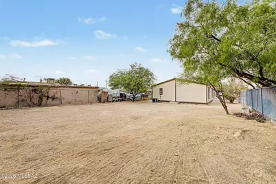 655 W 42nd Street, Tucson, AZ 85713 - Photo 26