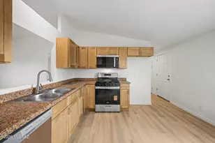 655 W 42nd St, Tucson, AZ 85713 - Photo 8