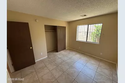 1725 W Sauvignon Drive, Tucson, AZ 85746 - Photo 12