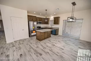 282 Via Italia, Rio Rico, AZ 85648 - Photo 12