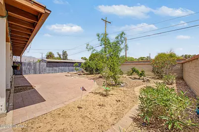 1214 N Nema Avenue, Tucson, AZ 85712 - Photo 10