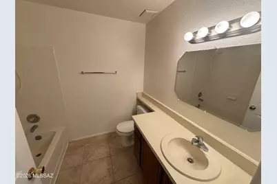 1821 W Mountain Oak Lane, Tucson, AZ 85746 - Photo 12