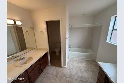 1821 W Mountain Oak Lane, Tucson, AZ 85746 - Photo 10