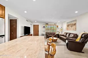 10181 N Hacienda Hermosa Dr, Tucson, AZ 85737 - Photo 16