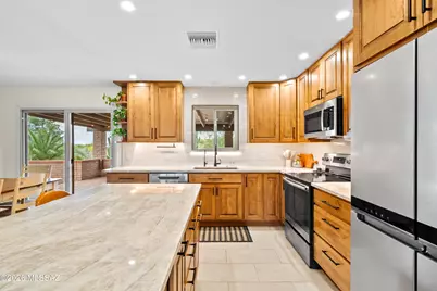 10181 N Hacienda Hermosa Drive, Tucson, AZ 85737 - Photo 12