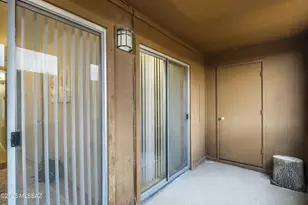 1810 E Blacklidge Dr, Tucson, AZ 85719 - Photo 16