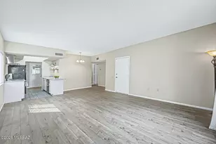 2860 S Camino El Greco, Green Valley, AZ 85622 - Photo 4
