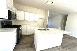 4084 E White Water Dr, Tucson, AZ 85706 - Photo 8