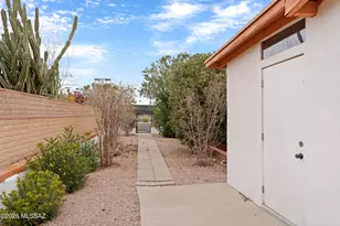 107 E Los Arcos, Green Valley, AZ 85614 - Photo 30