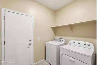 7782 S New Strike Way, Tucson, AZ 85747 - Photo 16