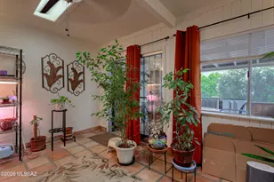 365 W Calle De La Amistad, Green Valley, AZ 85614 - Photo 22