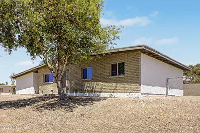 7460 N Oldfather Drive, Tucson, AZ 85741 - Photo 2