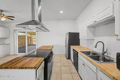 7460 N Oldfather Drive, Tucson, AZ 85741 - Photo 10