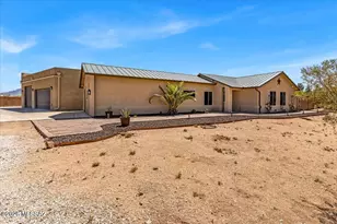 670 N Ivy Pl, Vail, AZ 85641 - Photo 1