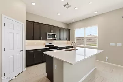 10613 W Whitehall Drive, Marana, AZ 85653 - Photo 8