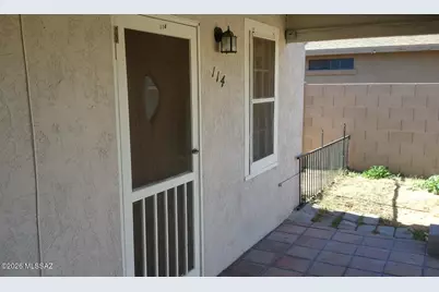 114 E Blacklidge Drive, Tucson, AZ 85705 - Photo 8