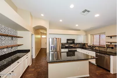 17173 S Sienna Bluffs Trail, Corona de Tucson, AZ 85641 - Photo 8