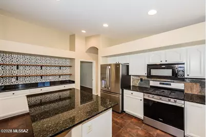 17173 S Sienna Bluffs Trail, Corona de Tucson, AZ 85641 - Photo 10
