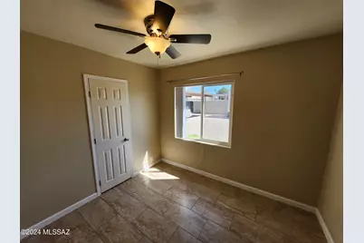 2116 N Bell Avenue, Tucson, AZ 85712 - Photo 8