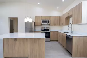 1620 E Hedrick Dr, Tucson, AZ 85719 - Photo 6