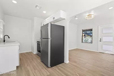 717 N 7th Avenue #C, Tucson, AZ 85705 - Photo 6