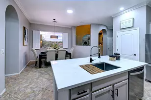 1734 W Acacia Bluffs Dr, Green Valley, AZ 85622 - Photo 8