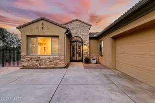 1734 W Acacia Bluffs Dr, Green Valley, AZ 85622 - Photo 18