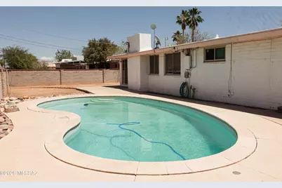 6825 E Oberlin Drive, Tucson, AZ 85710 - Photo 2