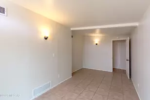 6825 E Oberlin Dr, Tucson, AZ 85710 - Photo 20