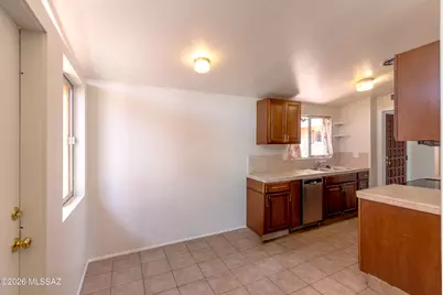 6825 E Oberlin Drive, Tucson, AZ 85710 - Photo 12