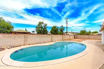 6825 E Oberlin Drive, Tucson, AZ 85710 - Photo 2