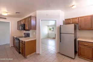 6825 E Oberlin Dr, Tucson, AZ 85710 - Photo 10