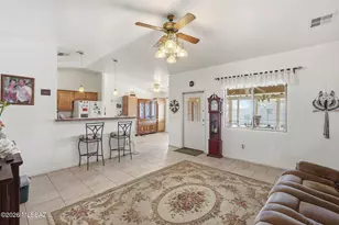12383 W Jenero Dr, Arizona City, AZ 85123 - Photo 8