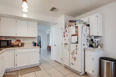 4697 W Globeberry Street, Tucson, AZ 85741 - Photo 8