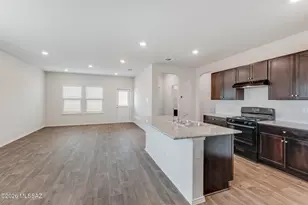 10002 N Guayacan Trail, Marana, AZ 85653 - Photo 6